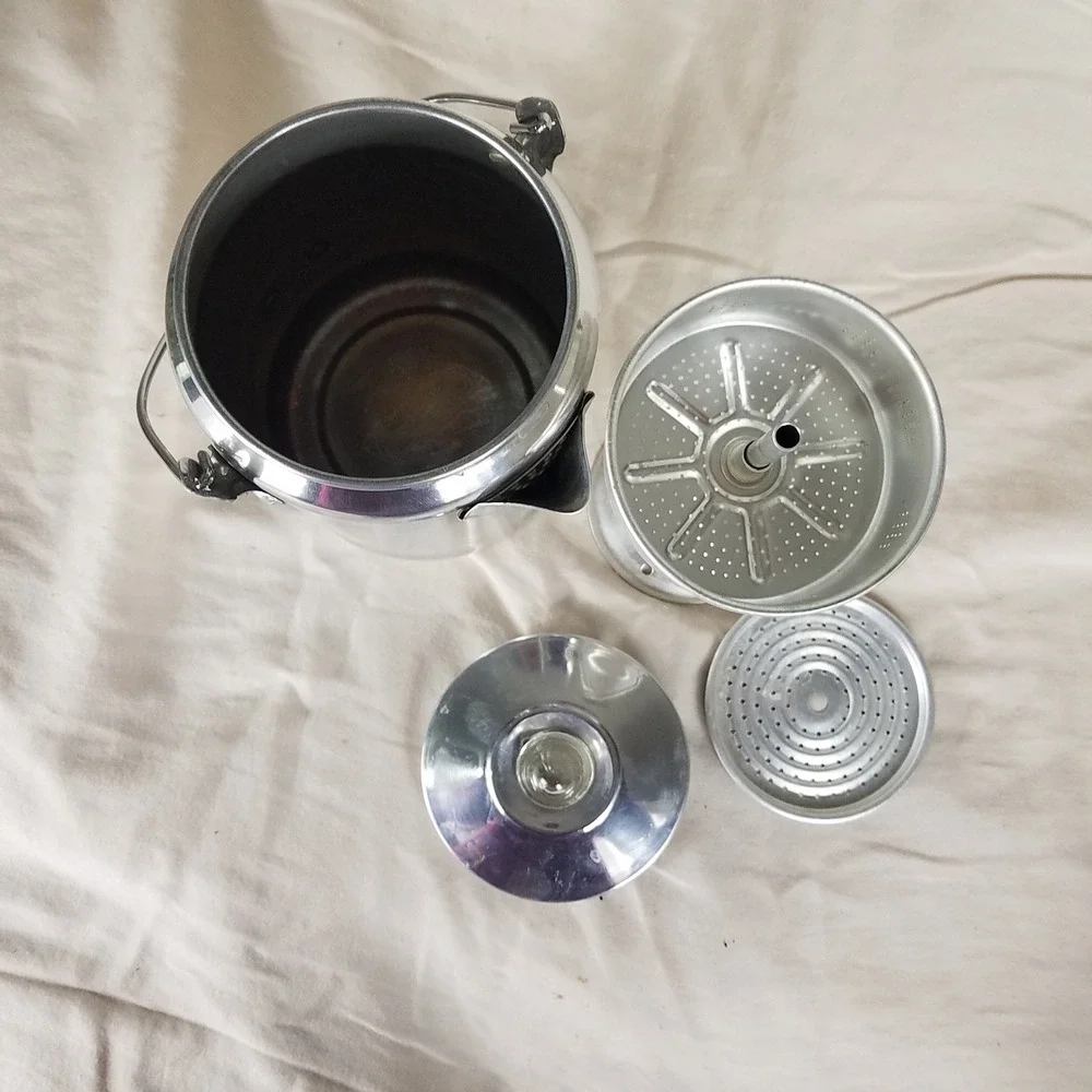 Coleman Coffee Percolator 9-Cup Silver Aluminum Camping  810-709T